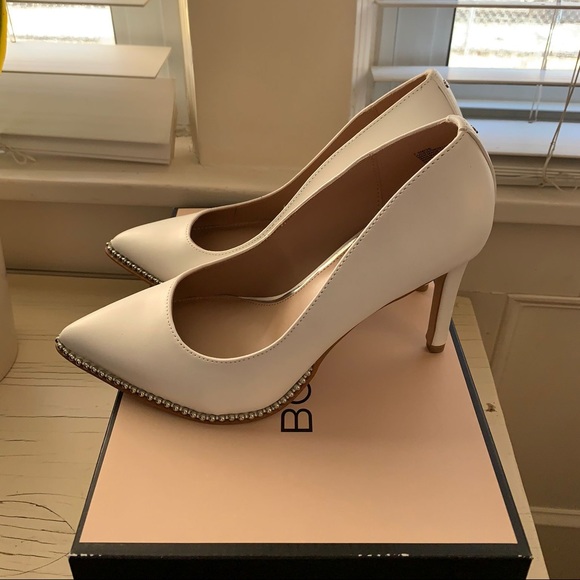 BCBGENERATION Holli Pointed Toe Pump - Picture 4 of 8